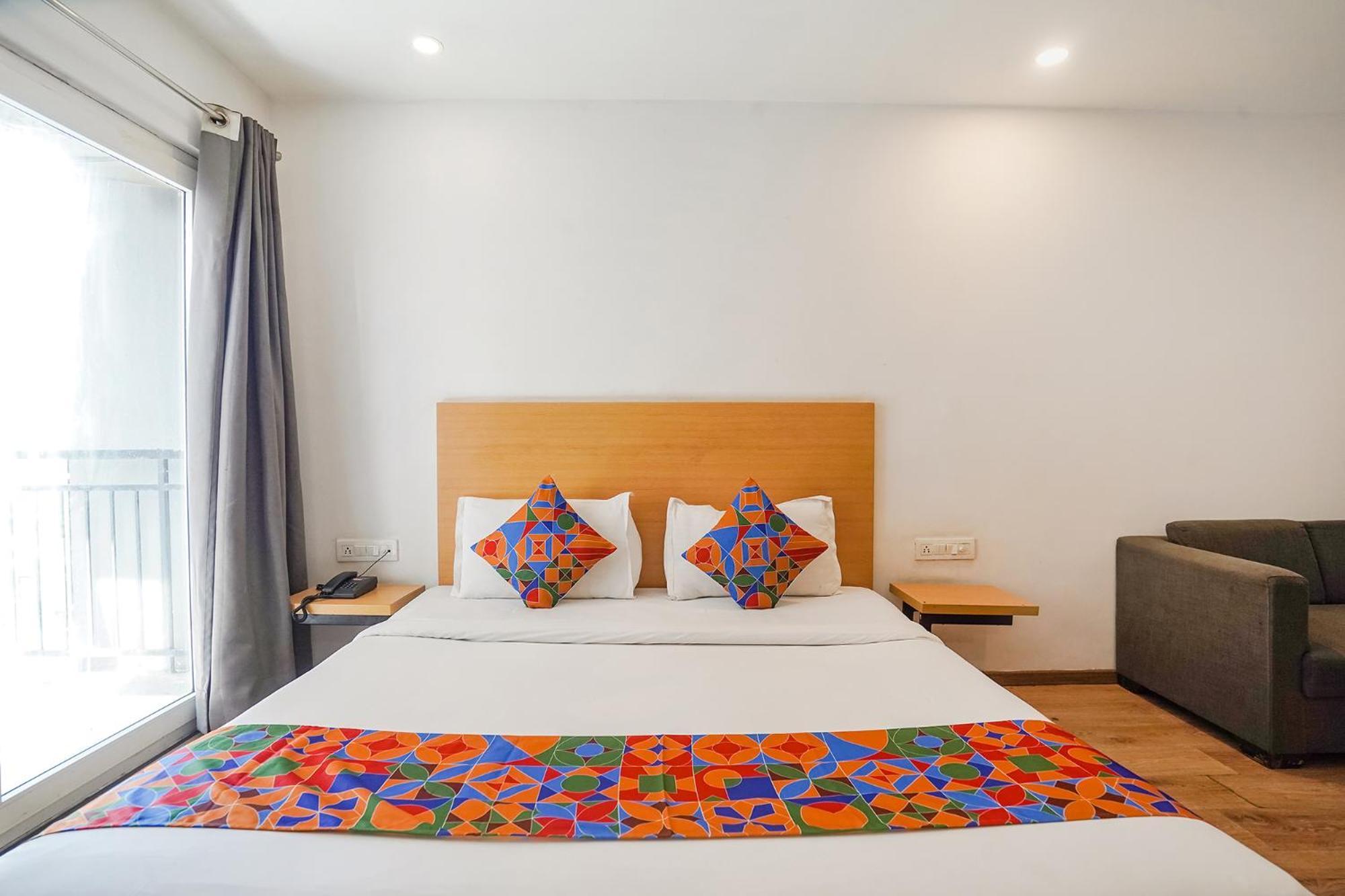 Fabhotel Prime Cloud 9 Ghaziabad Eksteriør billede