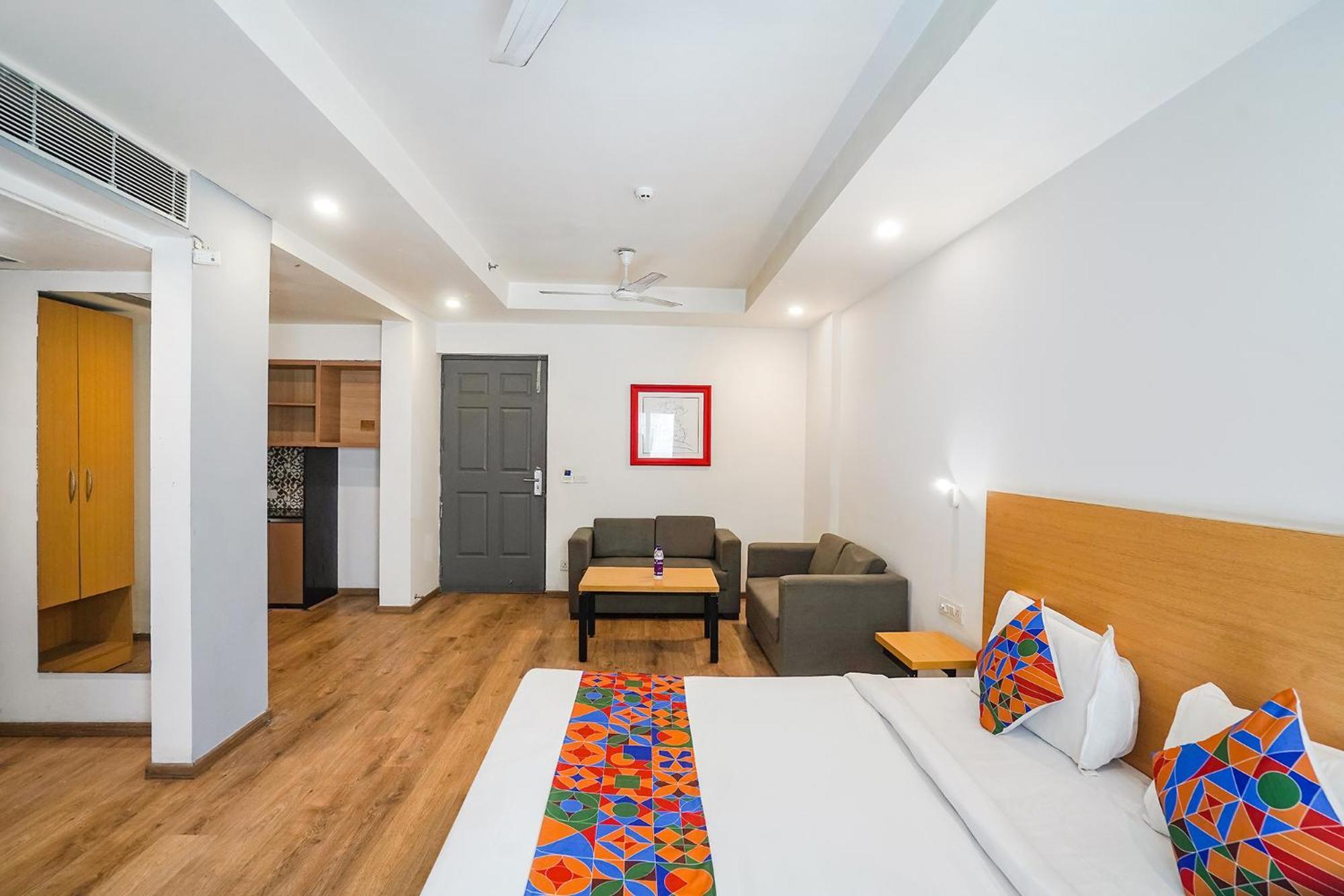 Fabhotel Prime Cloud 9 Ghaziabad Eksteriør billede
