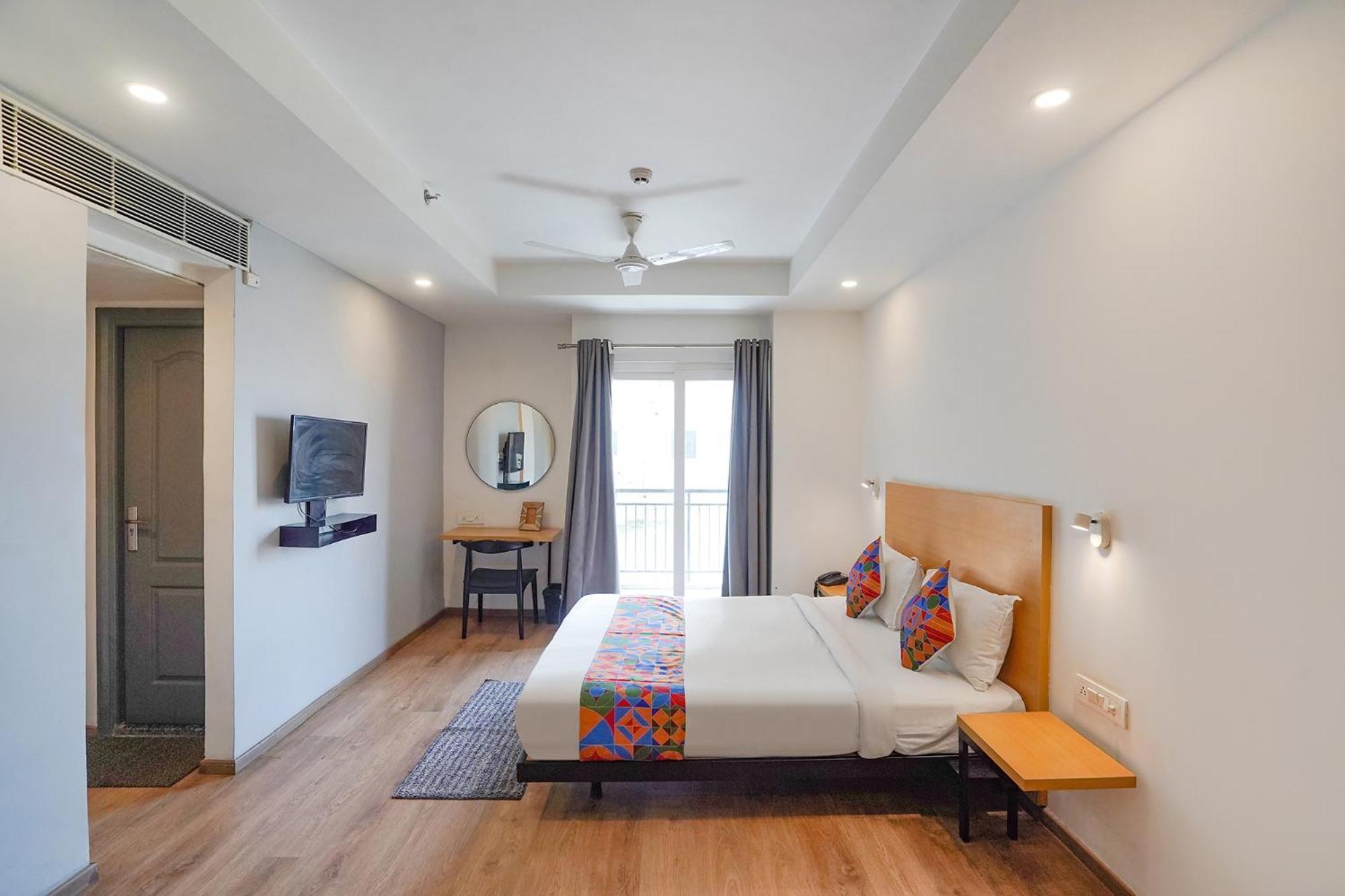 Fabhotel Prime Cloud 9 Ghaziabad Eksteriør billede