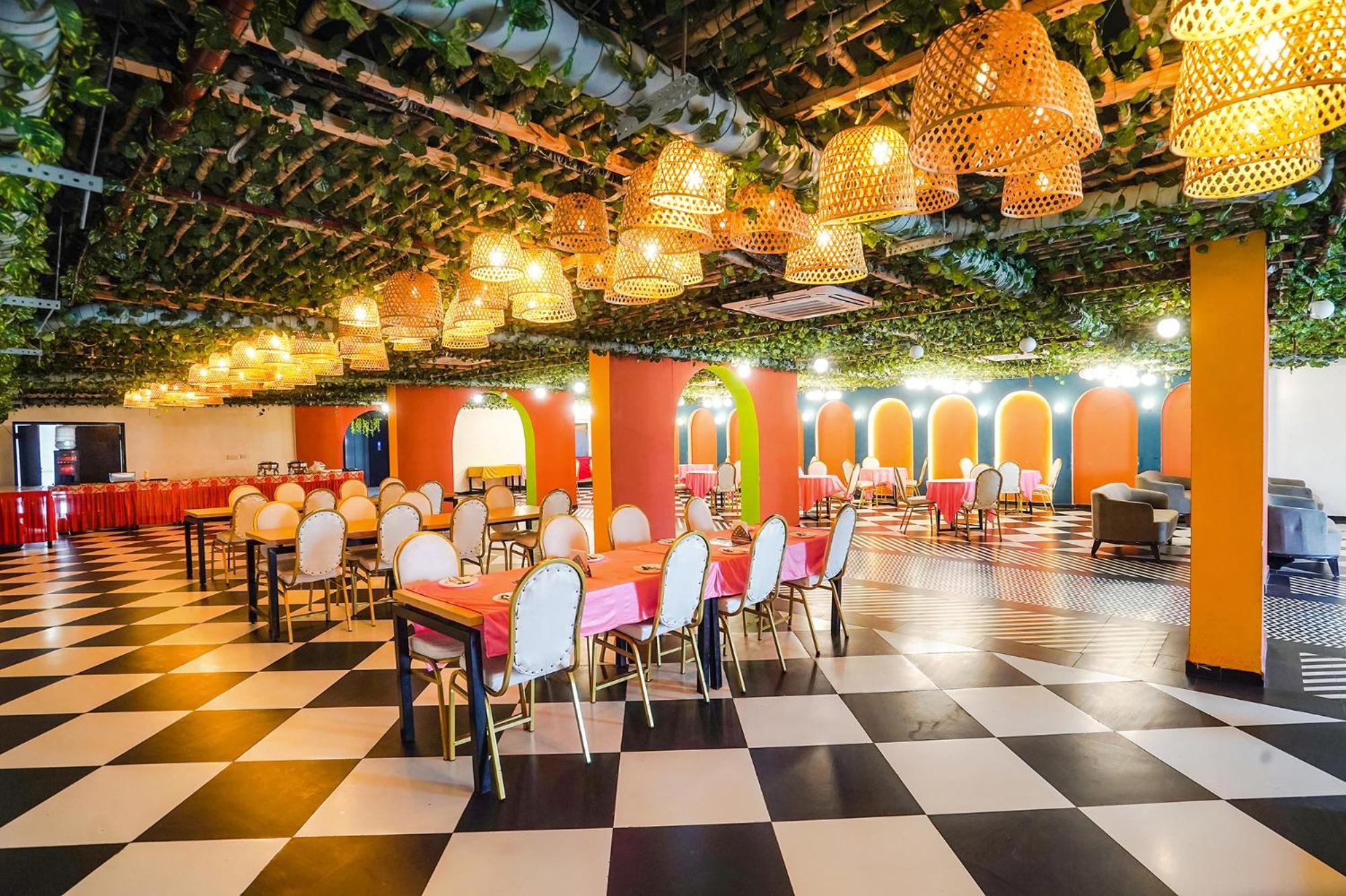 Fabhotel Prime Cloud 9 Ghaziabad Eksteriør billede